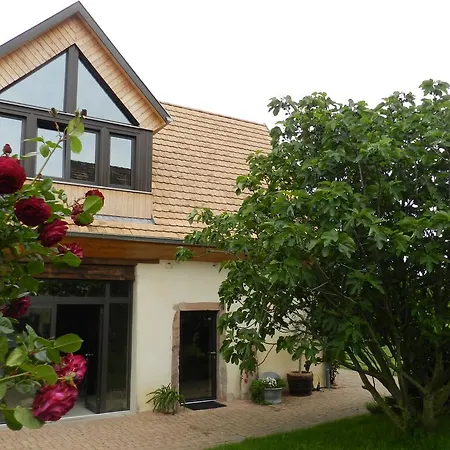 Autonome, La Grange A Foin, Piscine !