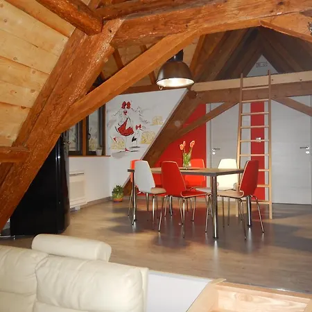 Gite Autonome, La Grange A Foin, Piscine ! アパート