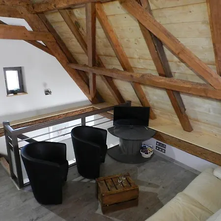 Gite Autonome, La Grange A Foin, Piscine ! アパート ベルクホルツ