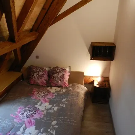 Gite Autonome, La Grange A Foin, Piscine ! アパート